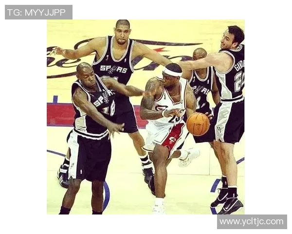 重磅专题：成都篮球队如何通过包夹战术实现战术革新与团队协作提升